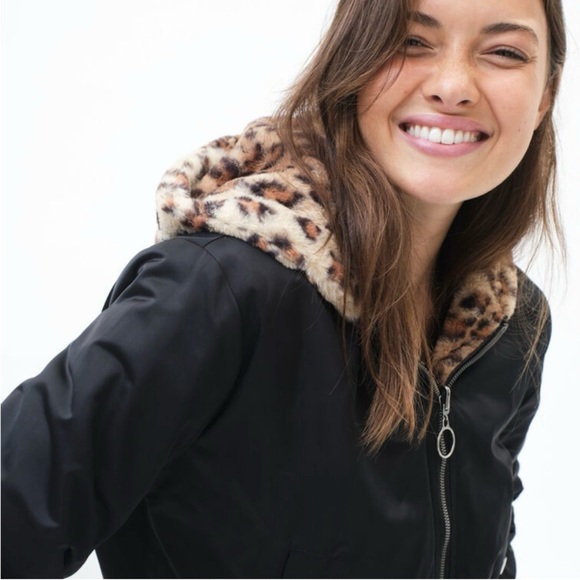 Aeropostale Reversible Semi Cropped Woven & Leopard Faux Fur Hooded Jacket- Sz M - Picture 3 of 13